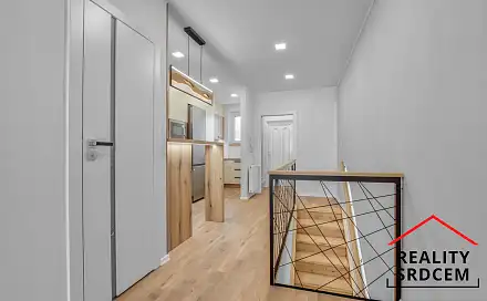 Pronájem bytu 3+kk 82 m²