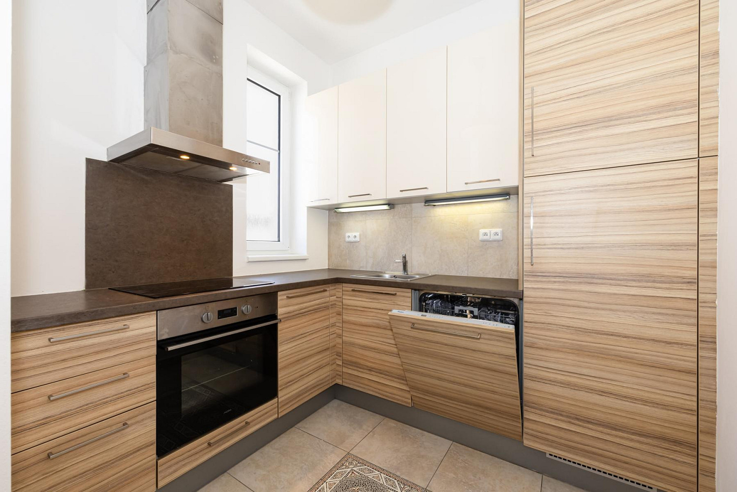 Pronájem bytu 2+1 56 m²