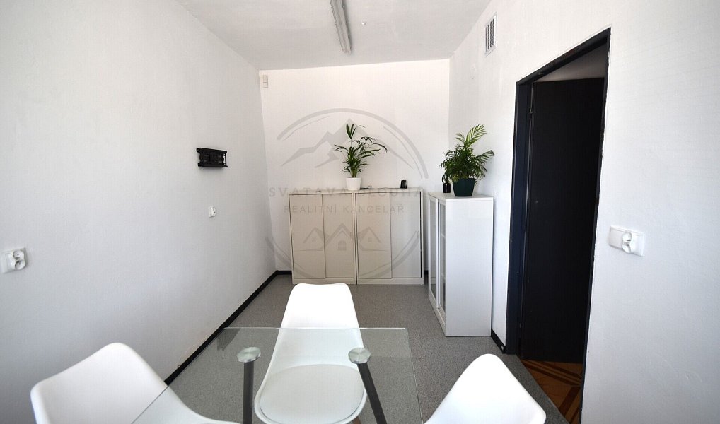 Prodej domu 417 m² s pozemkem 7 108 m², Mikulovice – náhled fotky 7