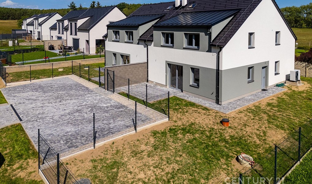 Prodej domu 161 m² s pozemkem 413 m², Homole – náhled fotky 4