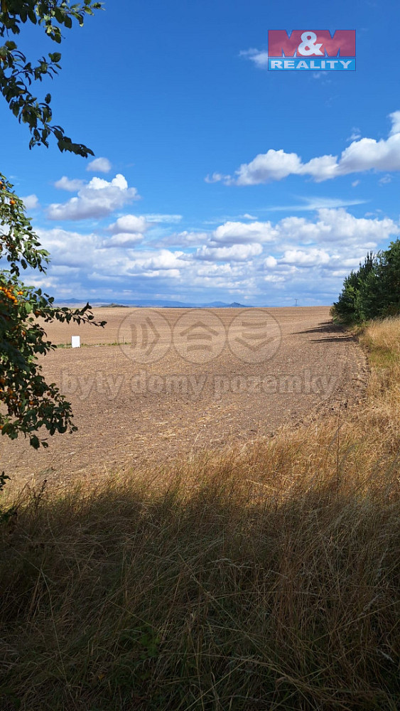 Prodej zahrady 1 187 m² – další