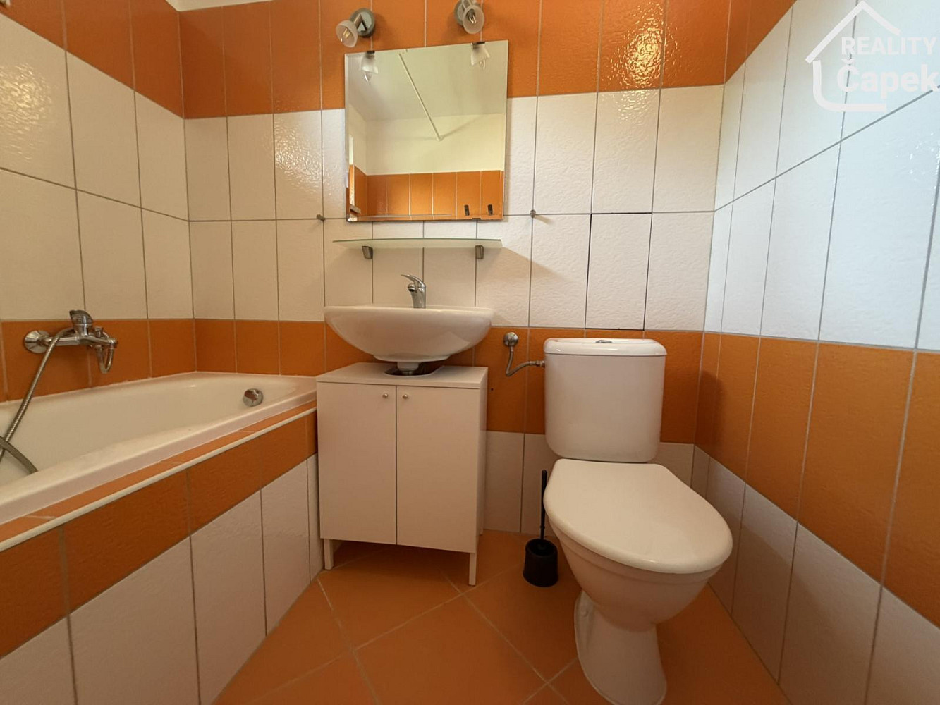 Pronájem bytu 2+1 56 m² — photo 3