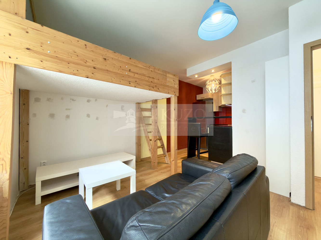 Pronájem bytu 1+kk 25 m² – fotografie 3