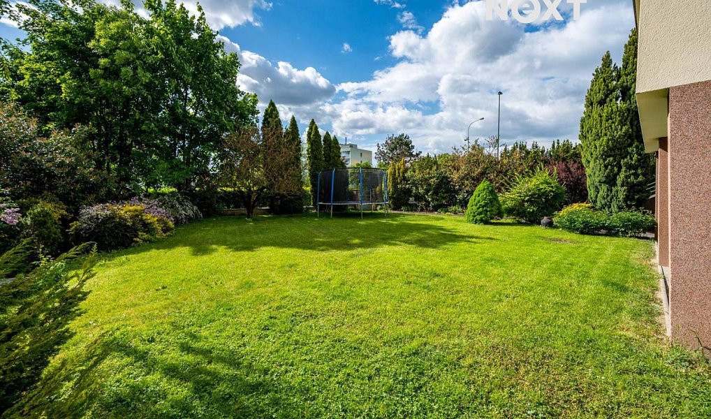 Prodej domu 300 m² s pozemkem 1 330 m², Praha – náhled fotky 4
