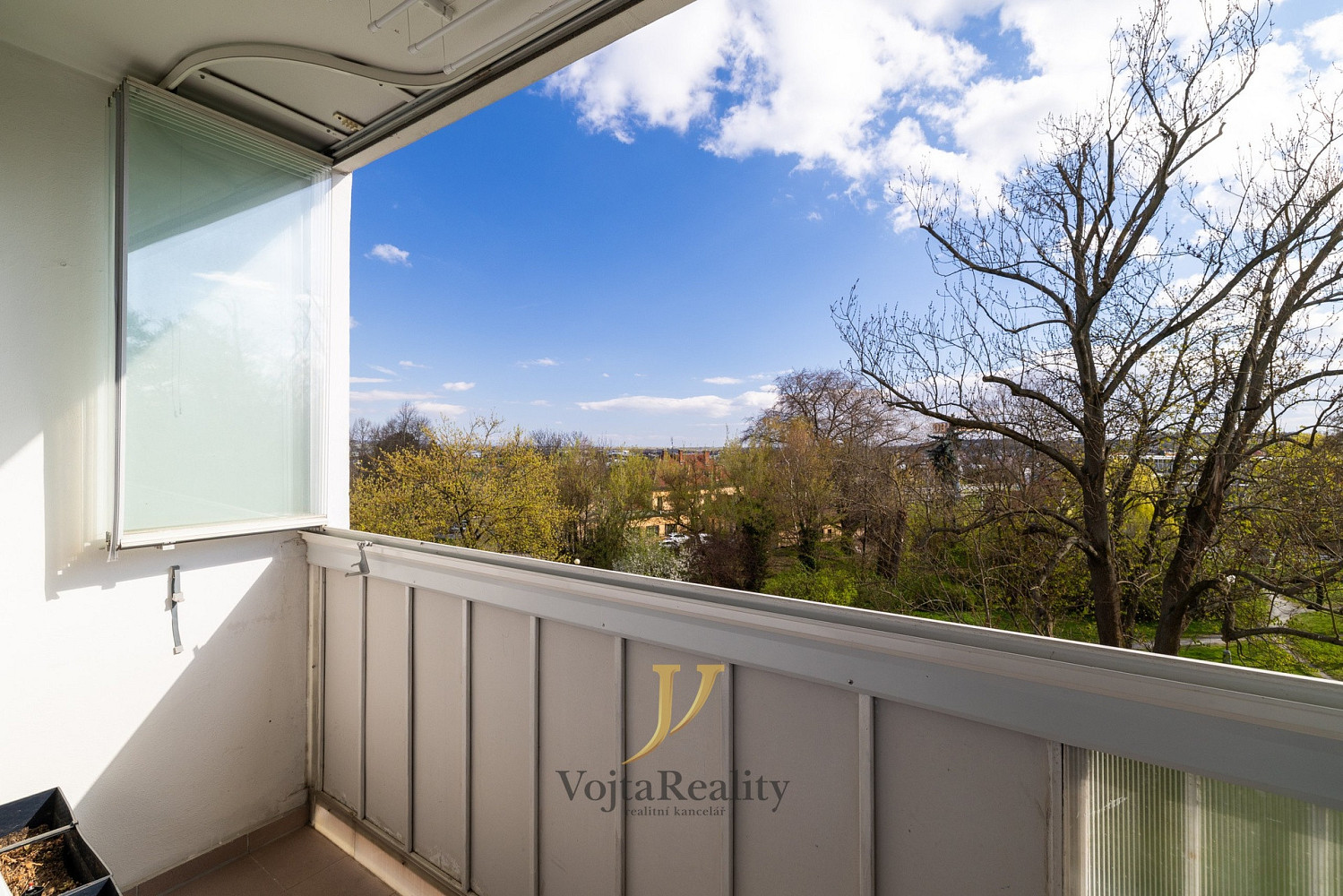 Prodej bytu 3+1 63 m² – pohled 6