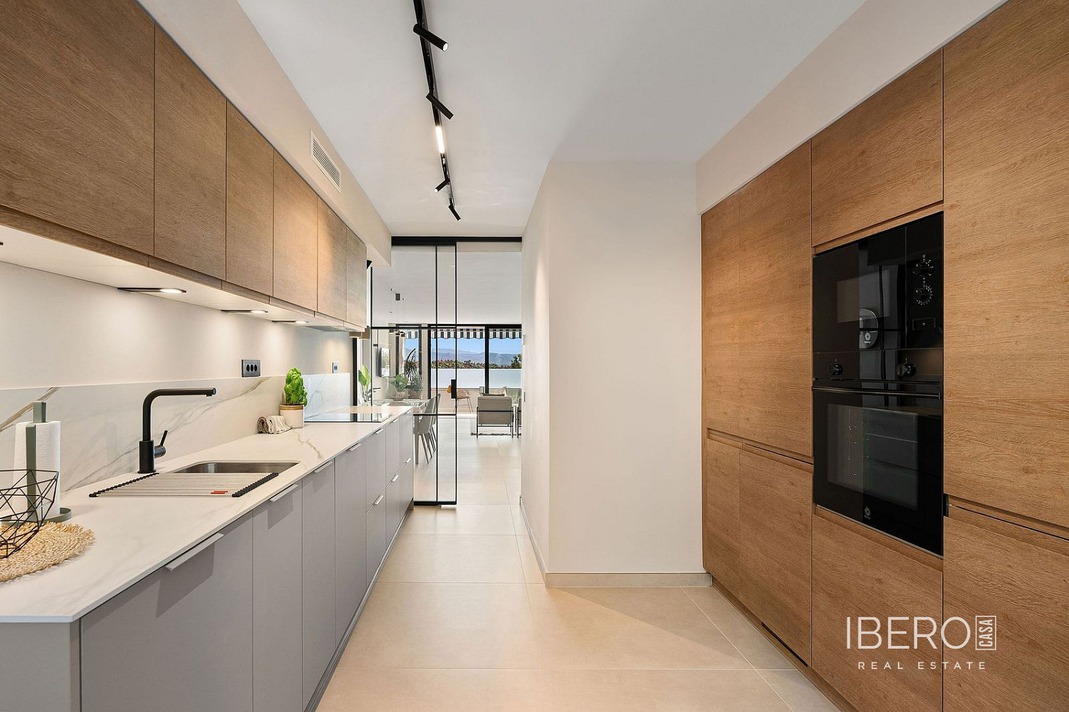 Piso 4+kk – Marbella, Nueva Andalucía - Vista 2