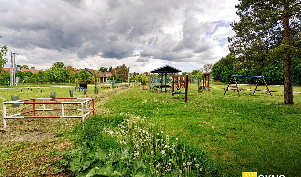 Prodej domu 180 m², Kojátky – náhled fotky 23