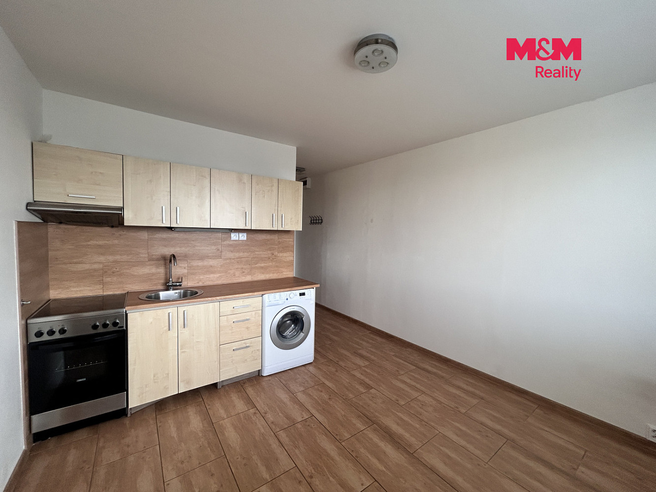 Pronájem bytu 1+1 35 m² – fotografie 4