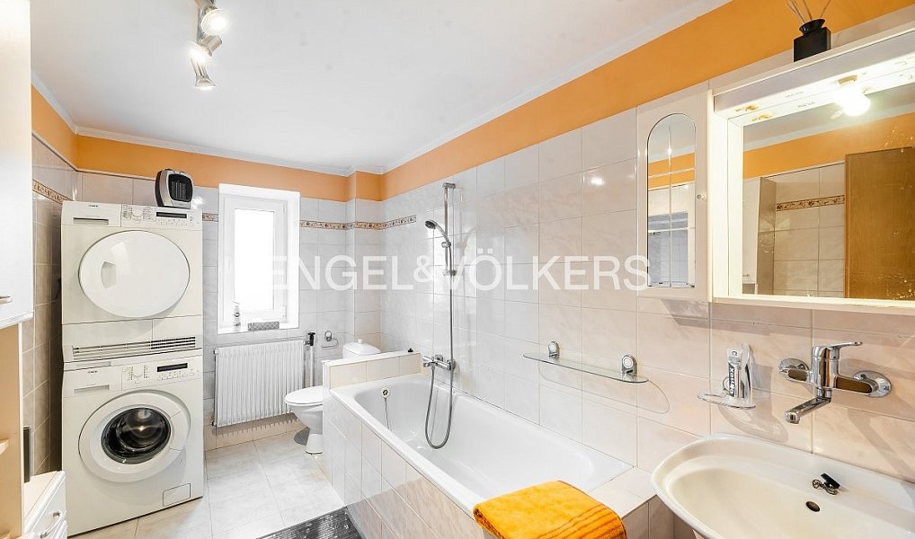 Pronájem bytu 5+1 133 m², Praha – náhled fotky 10