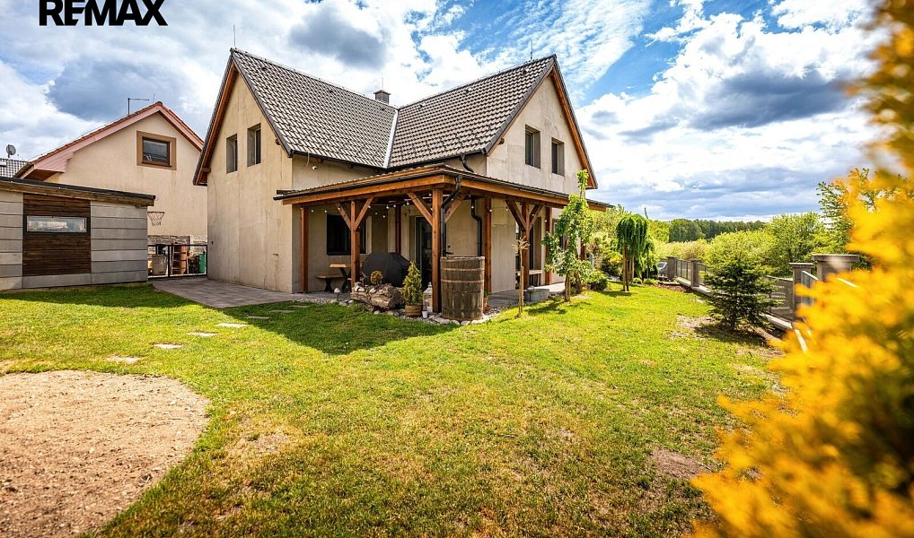 Prodej domu 196 m² s pozemkem 511 m², Třeboň – náhled fotky 2