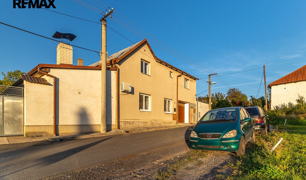 Prodej domu 212 m² s pozemkem 700 m², Velvary – fotka 1 z 30