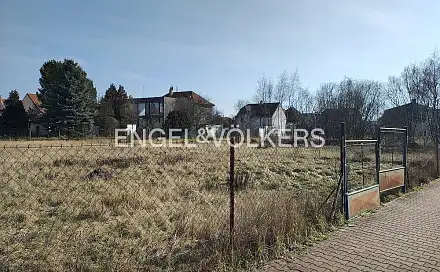 Prodej stavebního pozemku 727 m², U výstavby, Praha 10 - Dolní Měcholupy