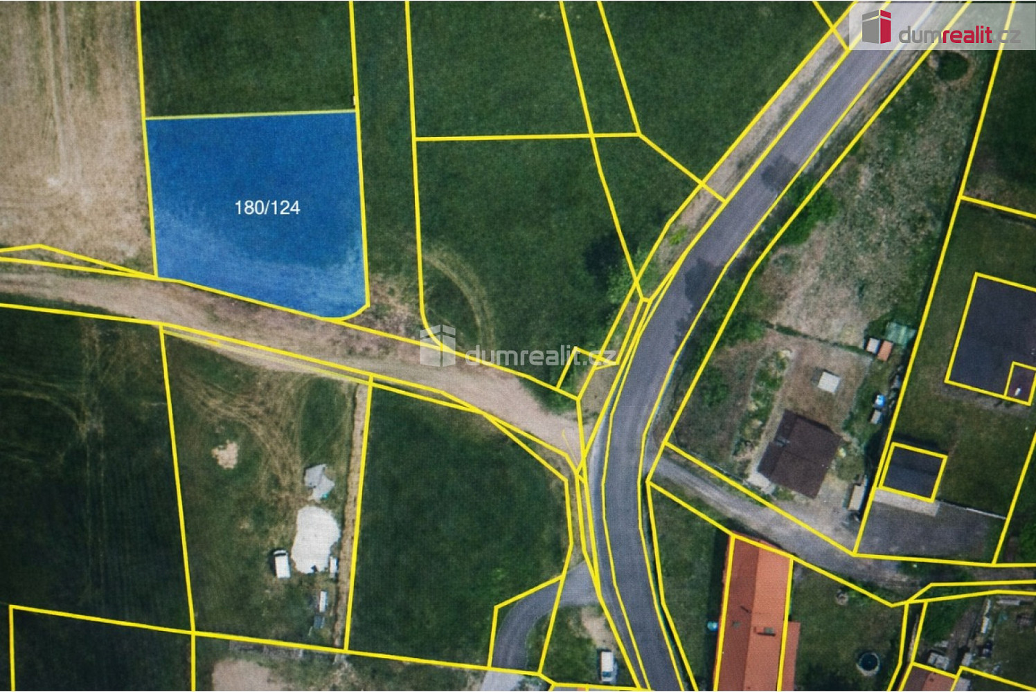 Prodej stavebního pozemku 897 m² – fotografie 5