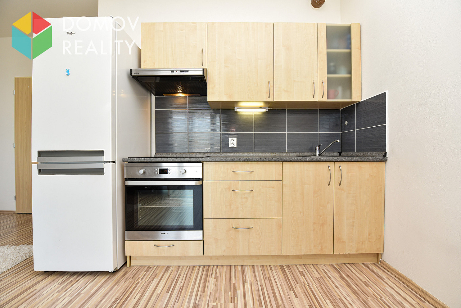 Pronájem bytu 1+kk 37 m² — photo 2