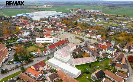 Prodej komerčního objektu (jiného typu) 2 490 m², náměstí T. G. Masaryka, Dašice, okres Pardubice