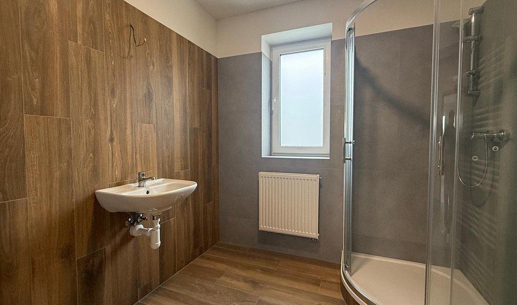 Pronájem bytu 2+kk 74 m², Úherce – náhled fotky 8