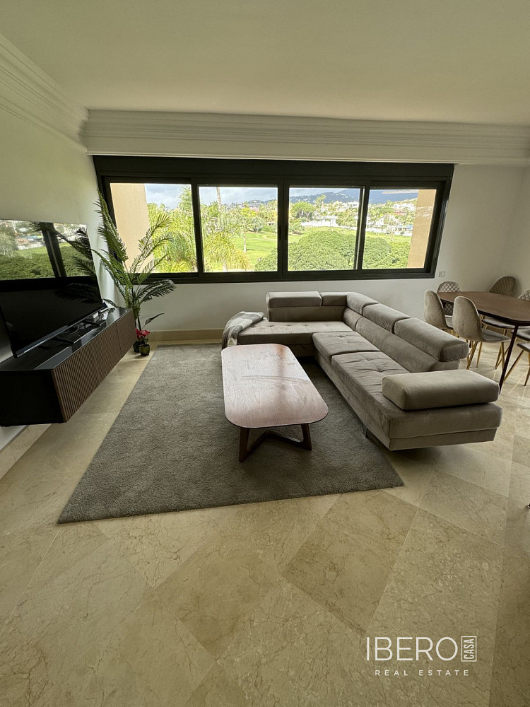 Piso 4+kk – Marbella, Nueva Andalucía - Vista 3