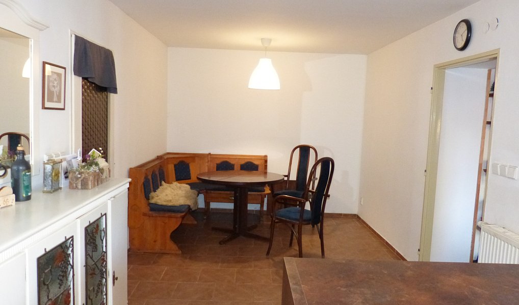 Prodej domu 220 m² s pozemkem 1 140 m², Tršice – náhled fotky 16