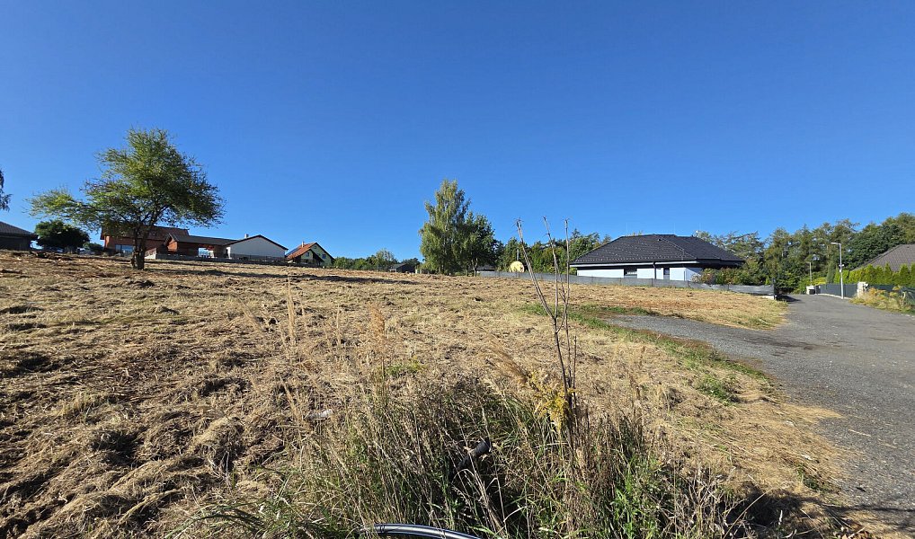 Prodej stavebního pozemku 1 000 m², Březí – náhled fotky 14