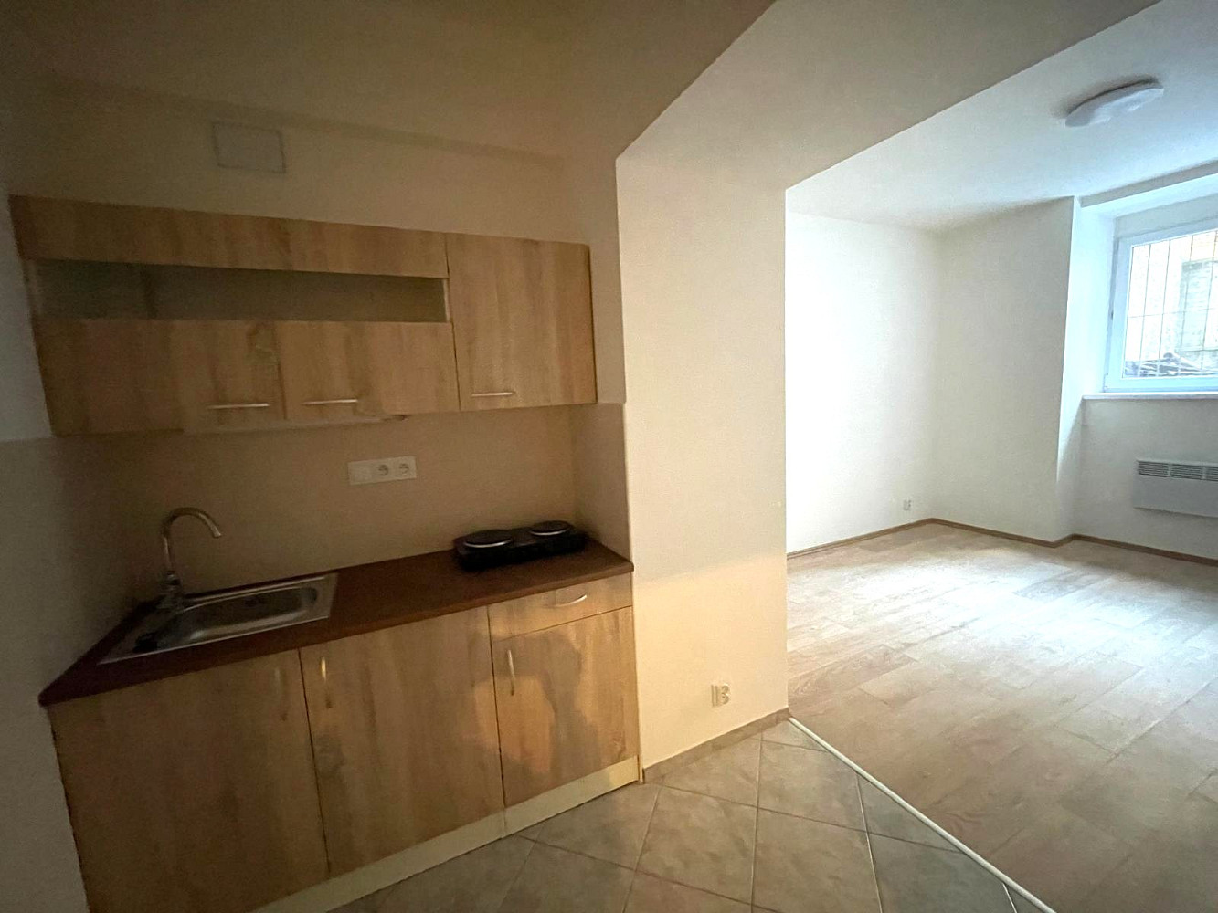 Pronájem bytu 1+kk 28 m²