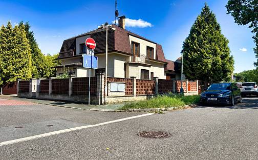 Prodej domu 184 m² s pozemkem 505 m²