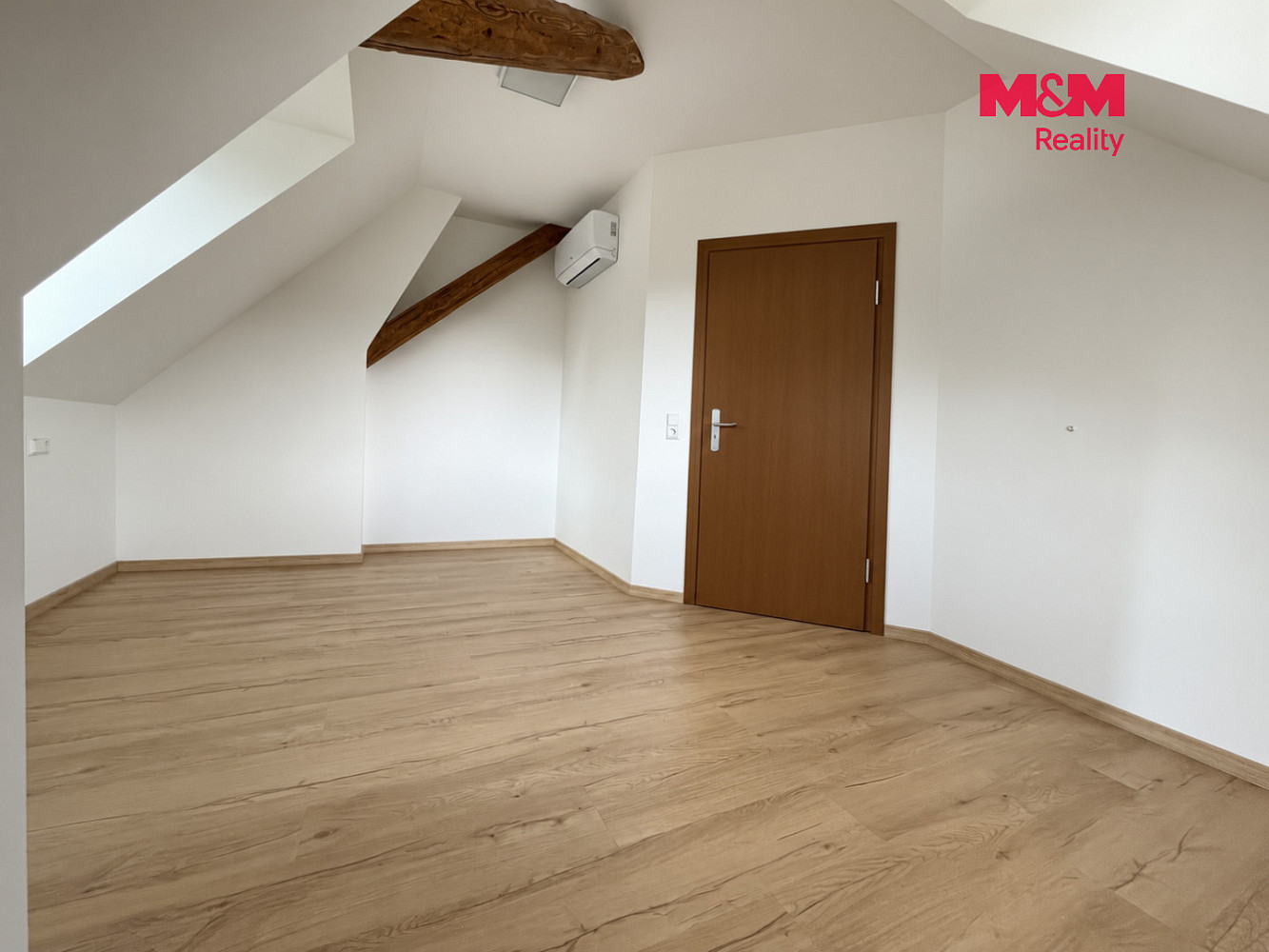 Pronájem bytu 3+kk 55 m² – fotografie 2