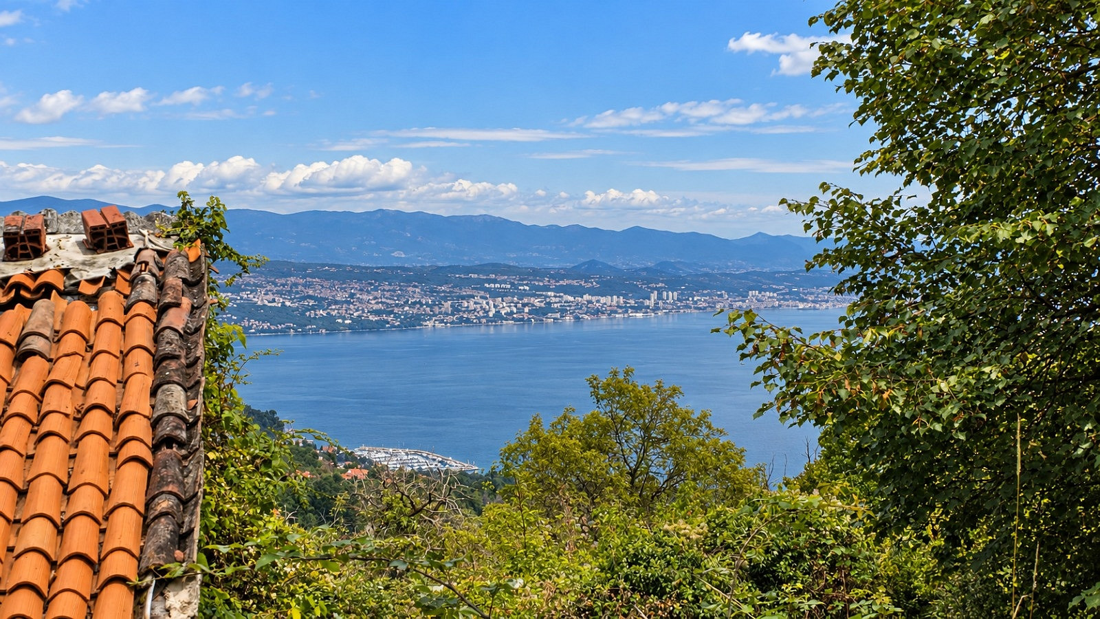 Prodej domu 65 m² s pozemkem 4 650 m²