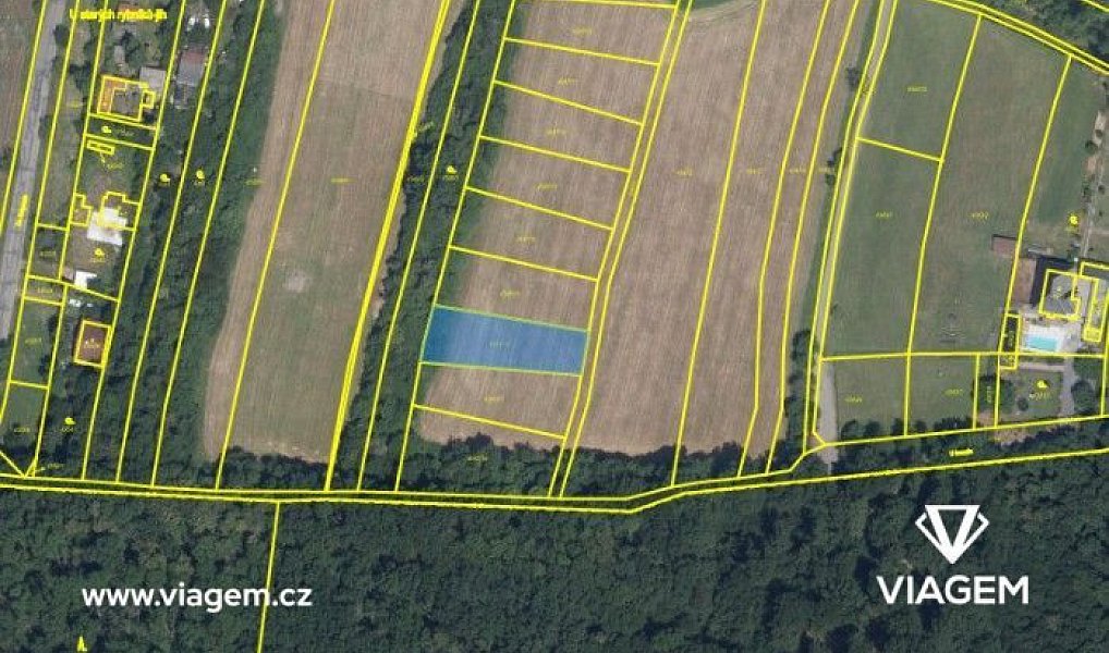 Prodej zahrady 1 000 m², Praha – náhled fotky 2