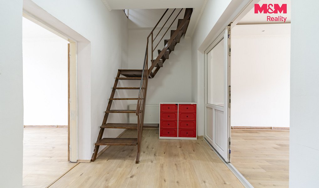 Pronájem bytu 4+1 128 m², Cheb – náhled fotky 5
