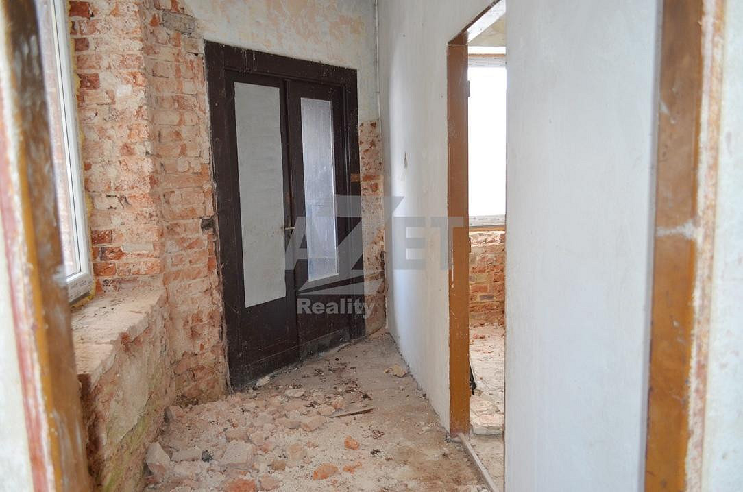 Prodej domu 210 m² s pozemkem 463 m² – fotografie 2