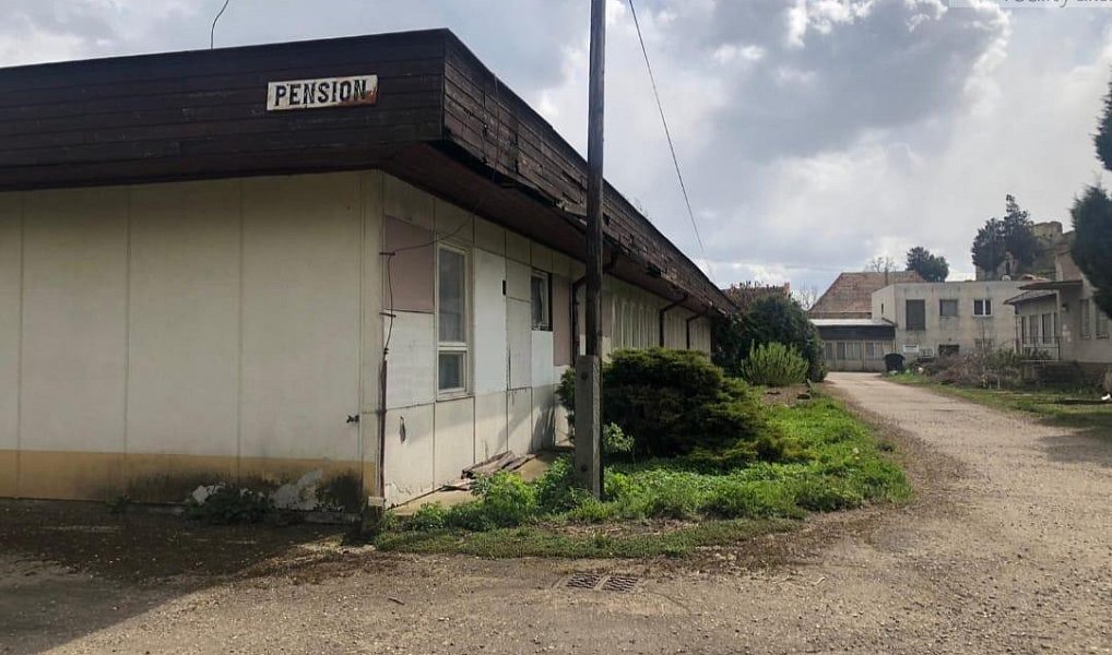 Prodej obchodních prostor 2 560 m², Libčeves – náhled fotky 2
