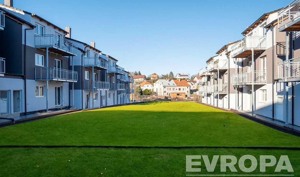 Prodej bytu 3+kk 80 m², Vochov – náhled fotky 3