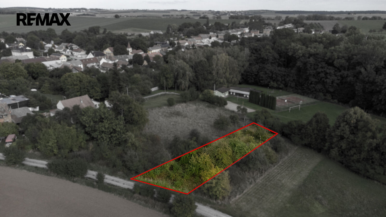 Prodej stavebního pozemku 1 111 m²
