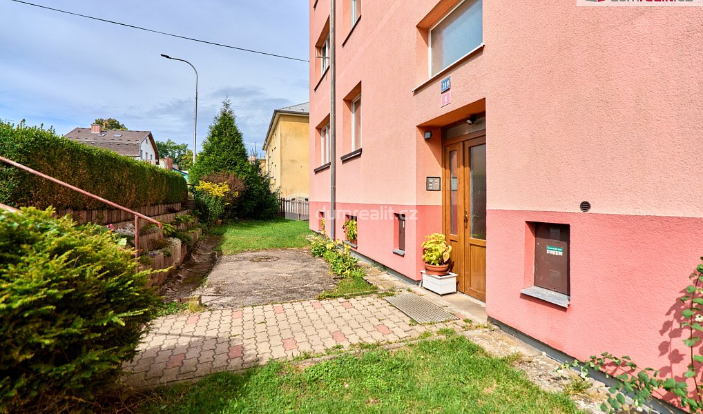 Prodej bytu 2+kk 55 m², Dalovice – náhled fotky 16
