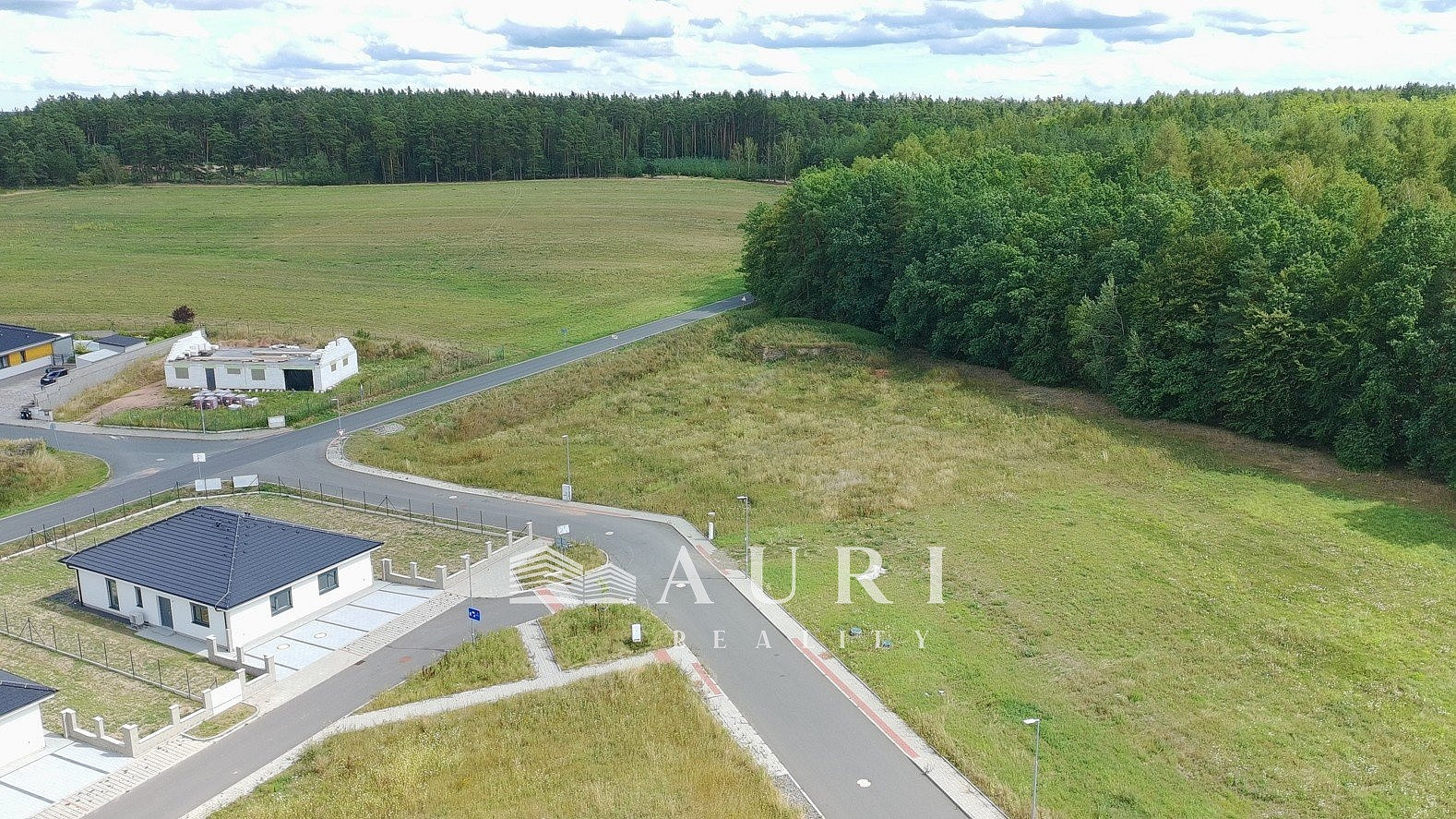 Prodej stavebního pozemku 2 642 m² – fotografie 3