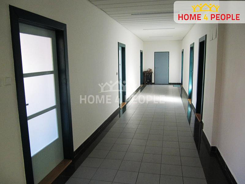 Pronájem kanceláře 30 m² – fotografie 4