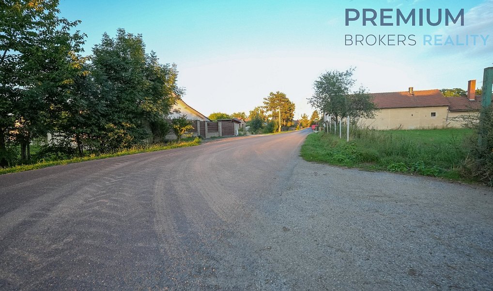 Prodej stavebního pozemku 868 m², Račice – náhled fotky 10