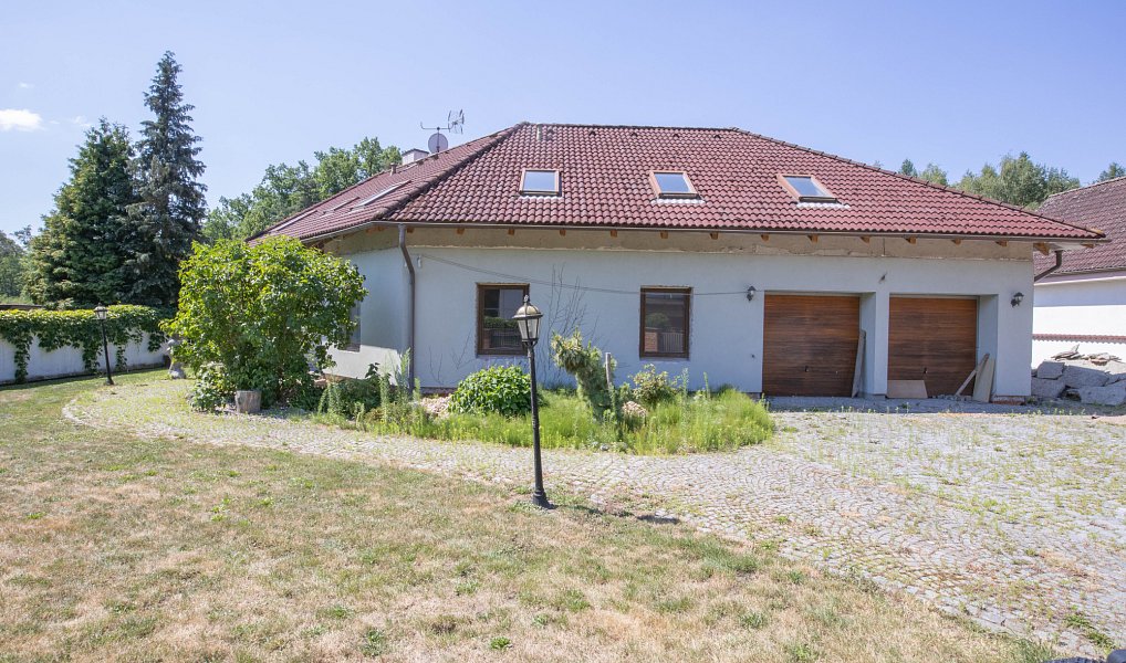 Prodej domu 400 m² s pozemkem 1 764 m², Sezemice – náhled fotky 14