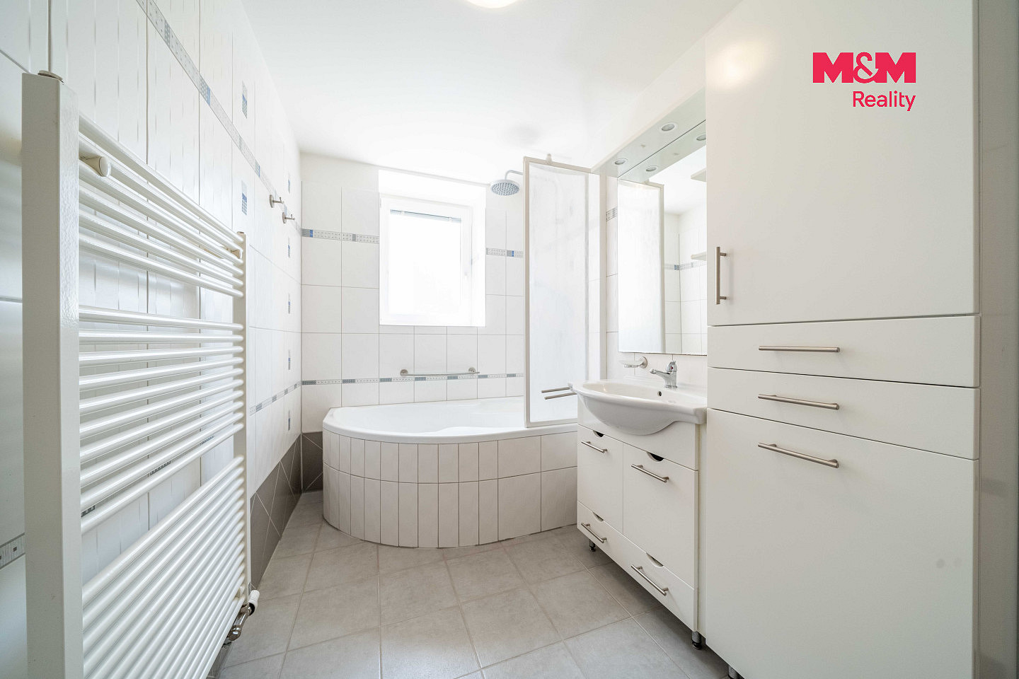 Pronájem bytu 1+kk 50 m² – fotografie 5