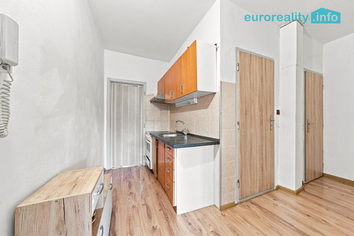 Prodej bytu 2+1 42 m² – fotografie 5