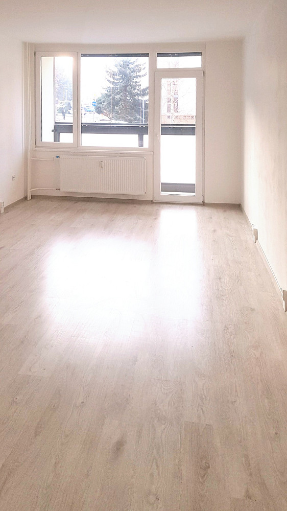 Pronájem bytu 1+1 50 m² – fotografie 2
