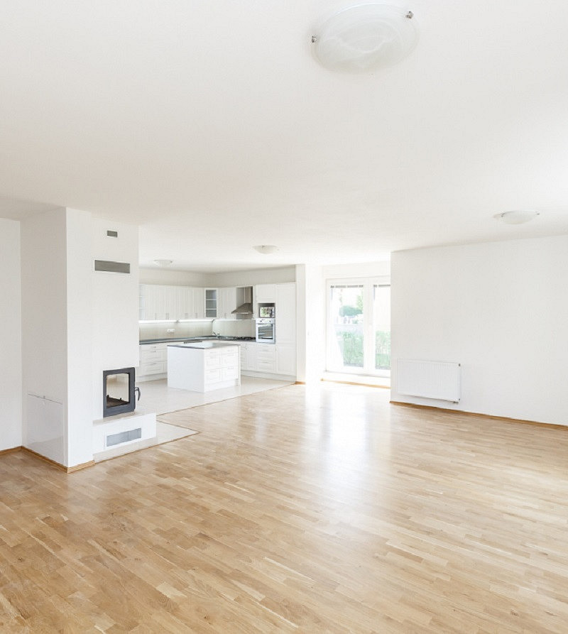 Pronájem domu 350 m² s pozemkem 1 m² — photo 2