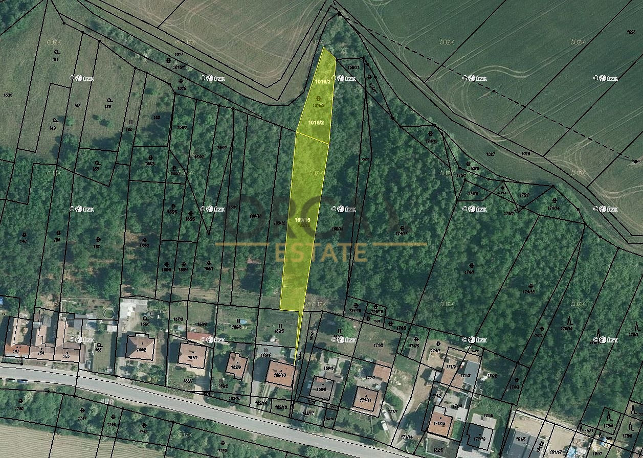 Prodej pozemku 1 775 m²
