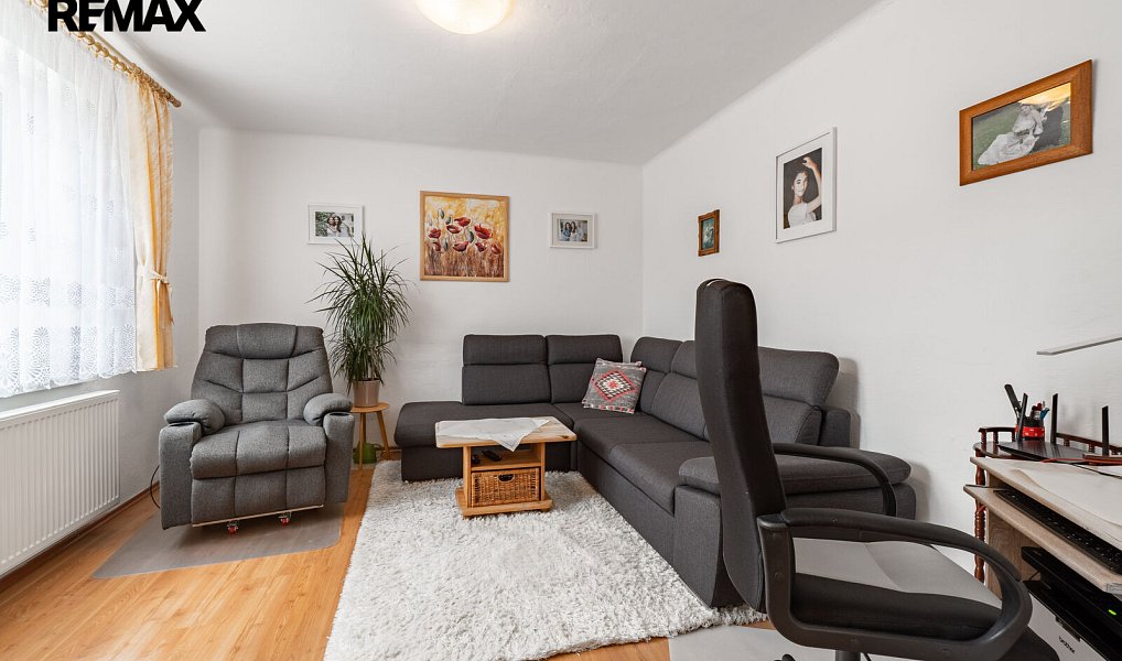 Prodej domu 328 m² s pozemkem 758 m², Vejprty – náhled fotky 23