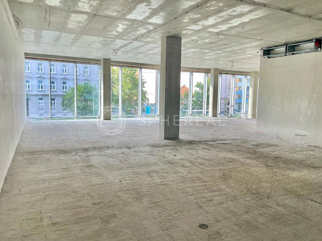 Pronájem obchodních prostor 310 m² — photo 4