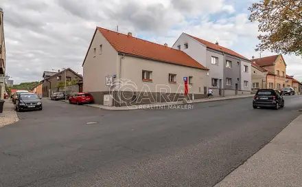 Prodej obchodních prostor 180 m², Sportovní, Kladno - Švermov