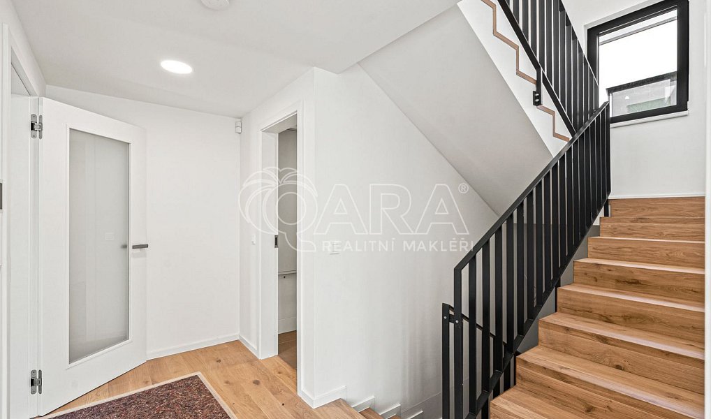 Prodej domu 288 m² s pozemkem 687 m², Praha – náhled fotky 10