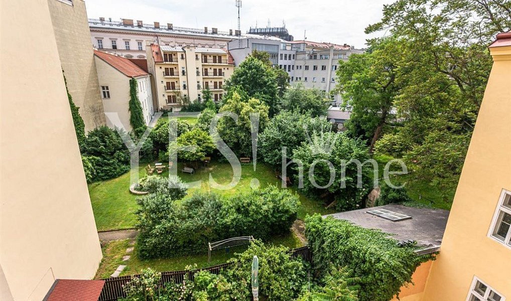 Pronájem bytu 2+kk 37 m², Praha – náhled fotky 3