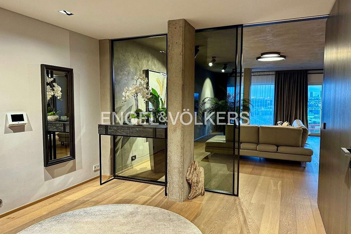 Pronájem bytu 4+kk 178 m² — photo 4