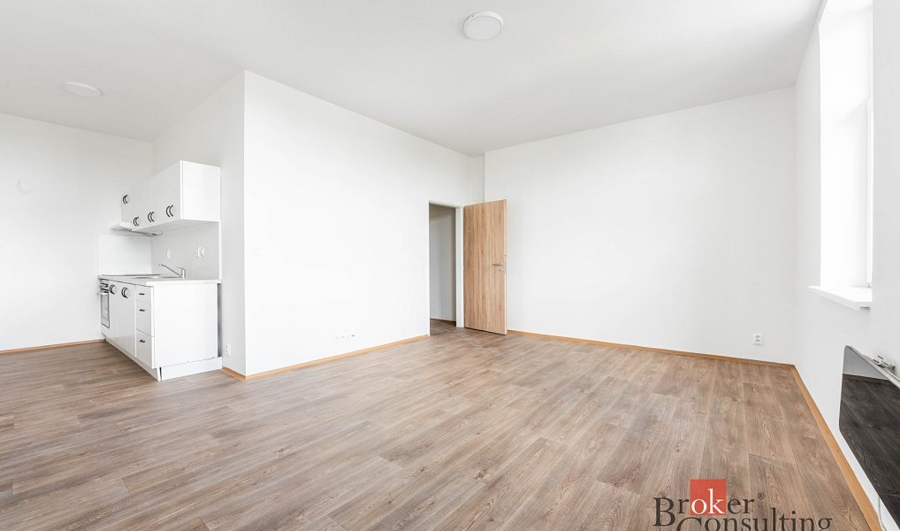 Prodej bytu 1+kk 37 m², Ostrava – náhled fotky 2